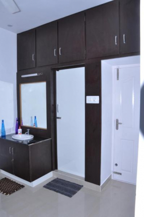 Гостиница Srirangam Suit Rooms  Тируччираппалли